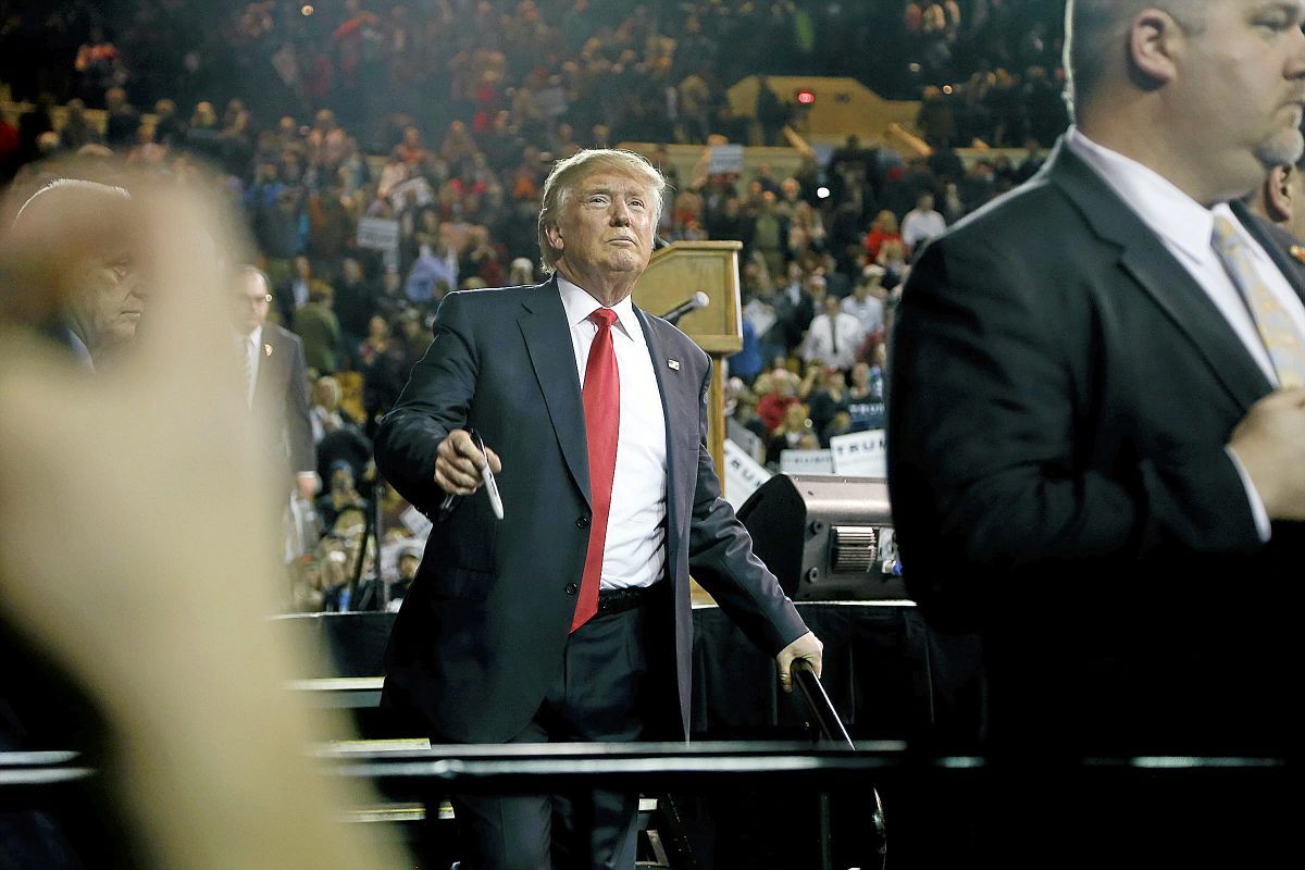 2016-01-21-ne-trump